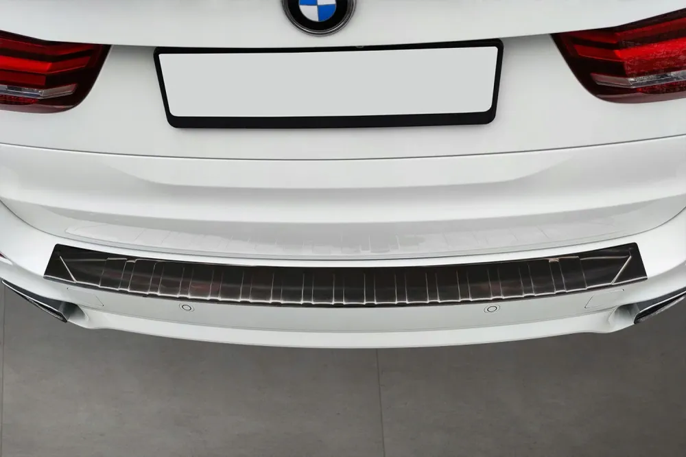 Bakfangerbeskytter Bmw X5 (F15) / Black Edition (2013-2018) – Rustfritt stål | Avisa