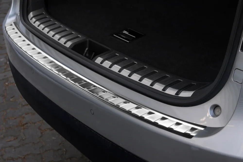 Bakfangerbeskytter Lexus NX I (2014-2021) – rustfritt stål | Avisa