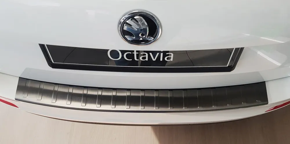 Bakfangerbeskytter Skoda Octavia III Stasjonsvogn (2013-2020) – Rustfritt stål | Avisa