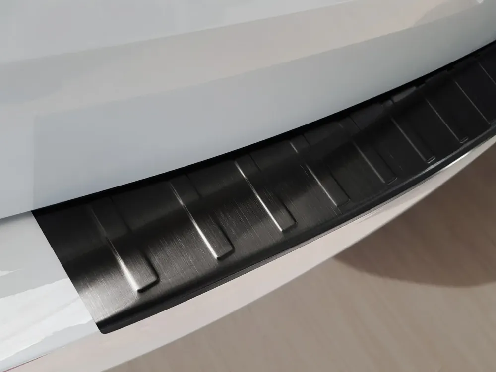 Bakfangerbeskytter Skoda Octavia III Stasjonsvogn (2013-2020) – Rustfritt stål | Avisa