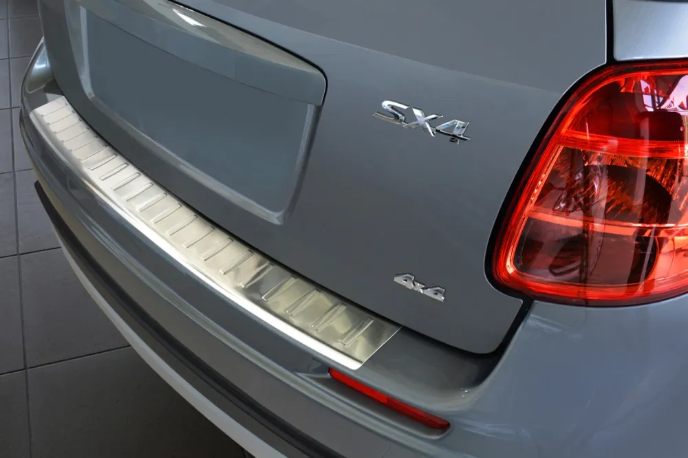 Bakfangerbeskytter Suzuki SX4 (2006-2016) – Rustfritt stål | Avisa