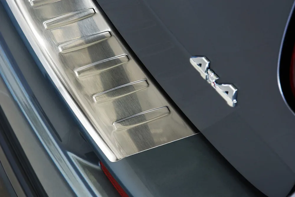 Bakfangerbeskytter Suzuki SX4 (2006-2016) – Rustfritt stål | Avisa