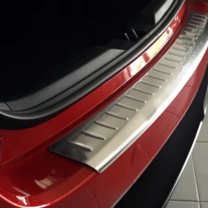 Bakfangerbeskytter Toyota Auris II (2012-) – rustfritt stål | Avisa