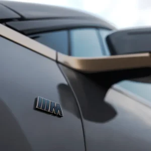 Emblem Bmw ///M Bronze Edition iX (I20) Skjerm | Bmw Ag