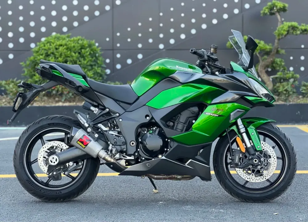 Injeksjonskabinett Kawasaki Z1000SX Ninja 1000SX 1100SX 2020-2025