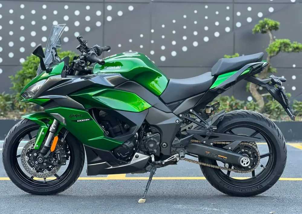 Injeksjonskabinett Kawasaki Z1000SX Ninja 1000SX 1100SX 2020-2025