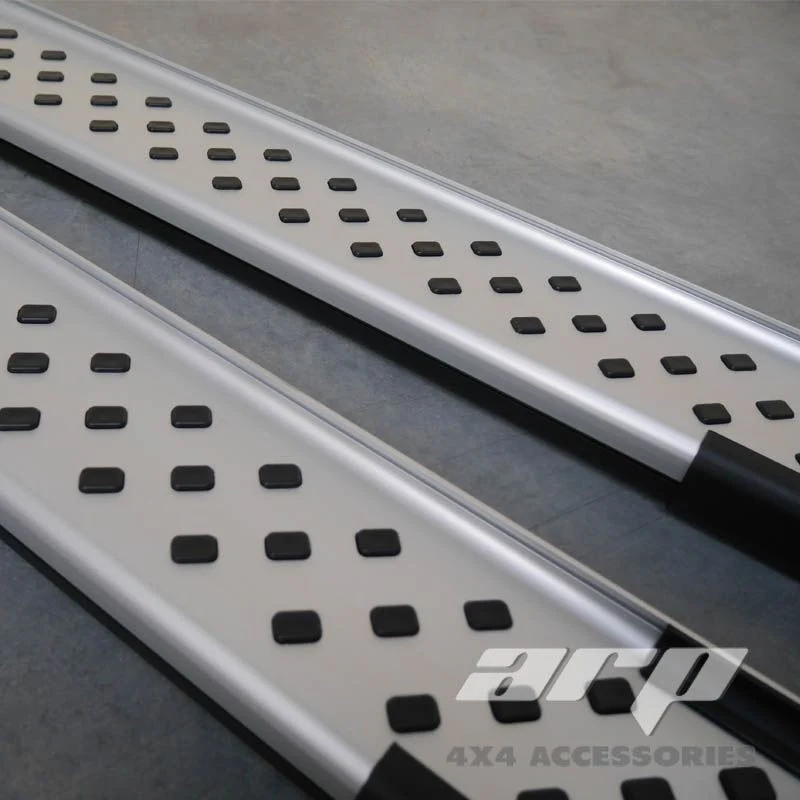 Stigtrinn Jeep Grand Cherokee IV (WK2) ARP (2010-2021)