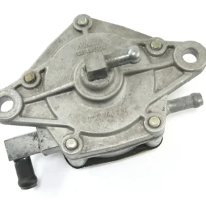 Suzuki RG 250 Gamma GJ21D [1987] - Drivstoffpumpe drivstoffpumpe