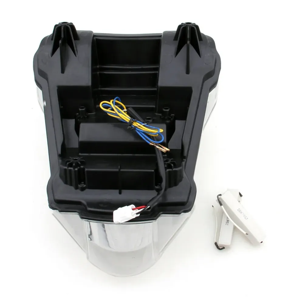 Suzuki GSXR 1300 Hayabusa (2008-2012) Integrert LED baklys 3 farge