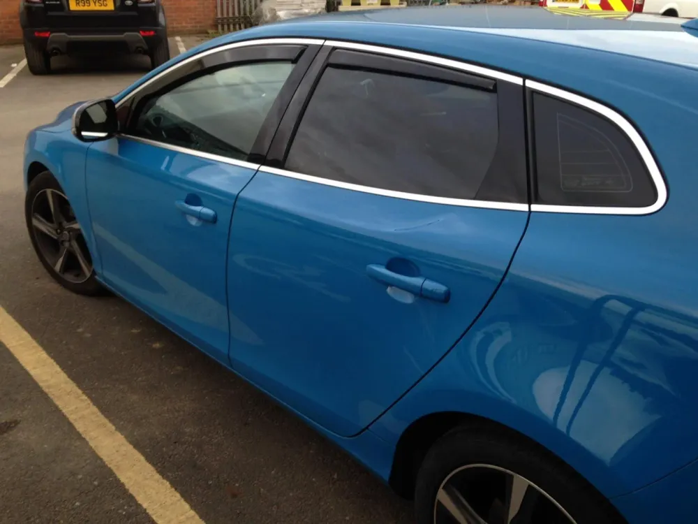 Vindavviser Volvo V40 (2012-2019) – PMMA Plexi | Heko